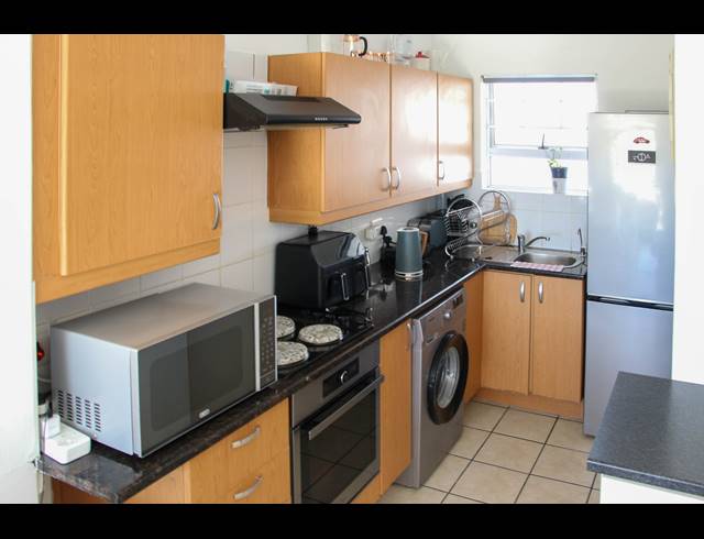 2 BEDROOM APARTMENT FOR SALE IN TYGER VALLEY